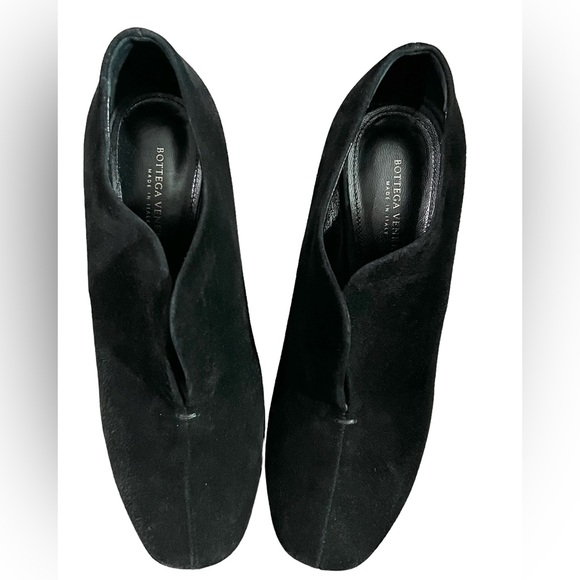 Bottega Veneta Black Split Front Suede Platform Ankle Booties Size 6 - Picture 5 of 10